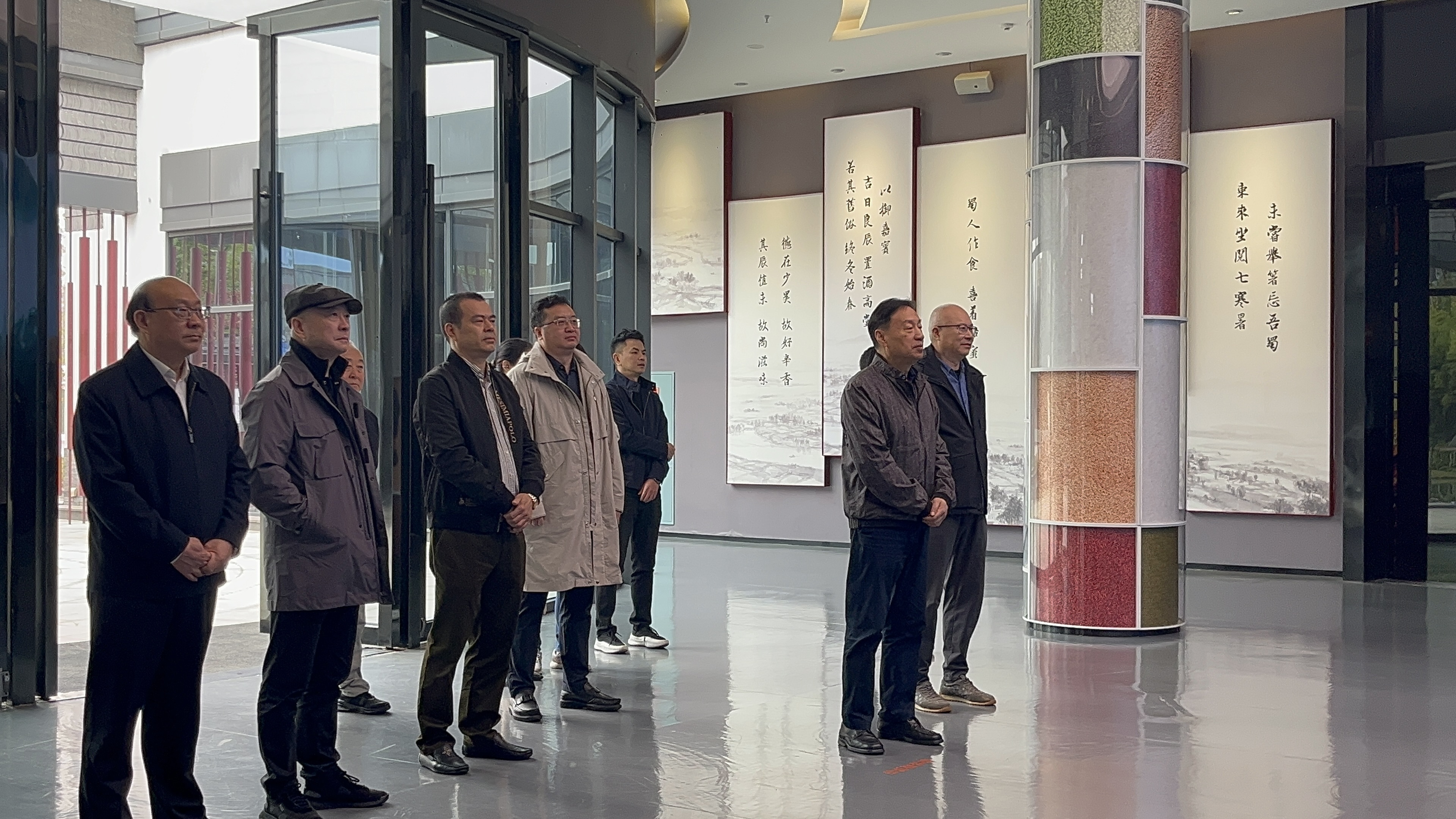 川省人民政府参事室开放发展组一行莅临四川省邱克洪技能大师工作室开展调研